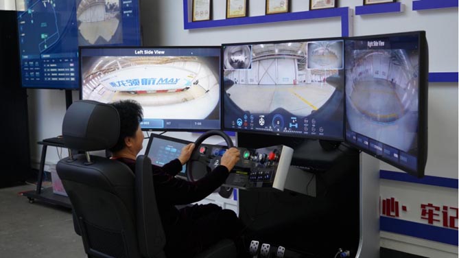 【汽博会】向世界输出中国品质 乘龙全系产品亮相汽博会V1.2746.jpg