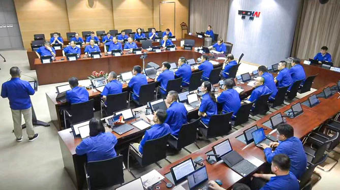 谭旭光主持召开山东重工·潍柴集团·中国重汽联席会议