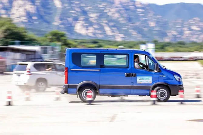 “百变大咖”依维柯欧胜，以改装实力获用户青睐