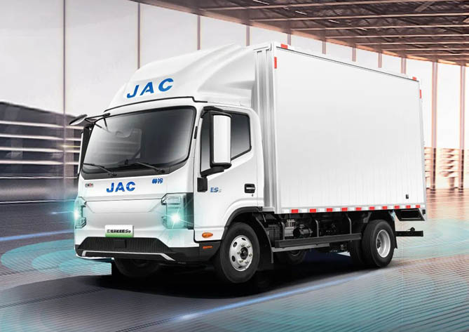 上市即获大单 江淮新能源轻卡ES9“四大一长”破解配送痛点