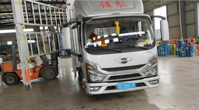 成都卡友：十多年只认准时代汽车，领航大G-LNG轻卡让我更赚钱！