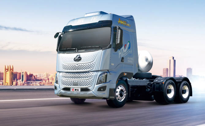 换购乘龙H7 Pro LNG牵引车享钜惠，最高补贴11万元！