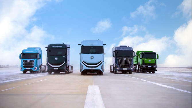 4月销量近1.2万辆，同比激增121%！福田重卡凭硬核技术点燃市场